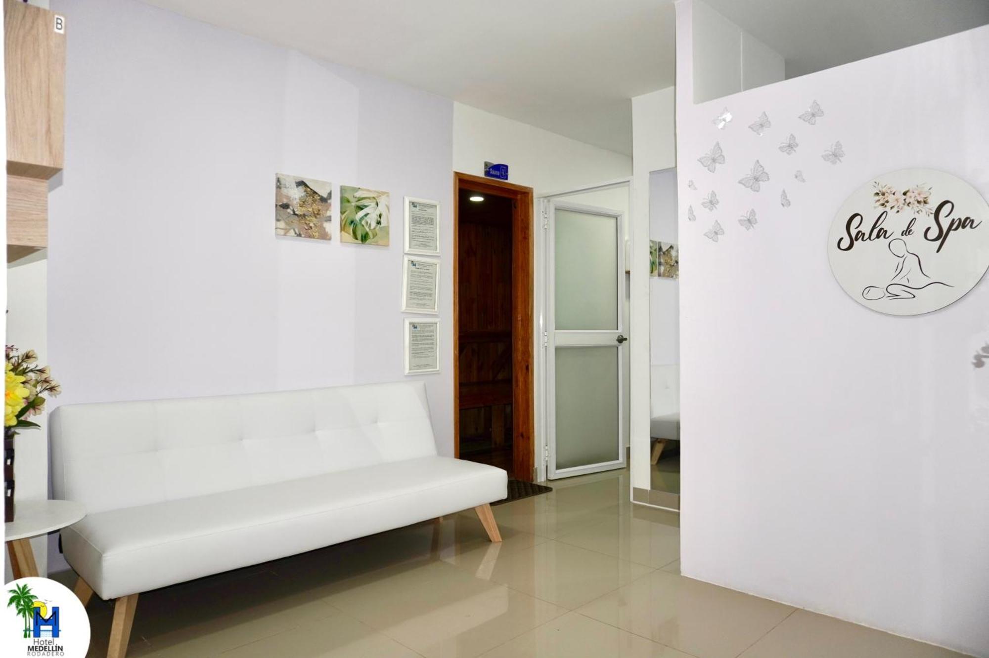 Hotel Medellin Rodadero Gaira Buitenkant foto